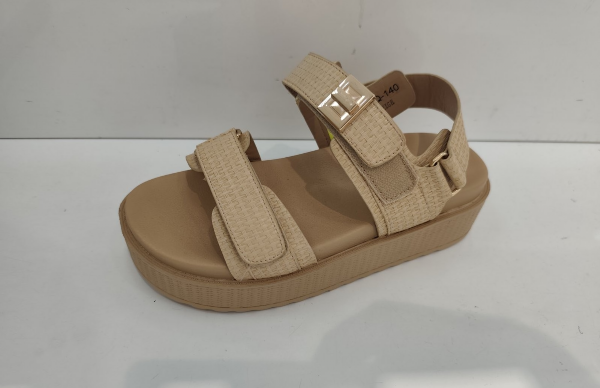 Sandały płaskie damskie Roz 36-41 / 12 par